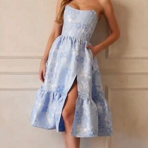 V Chapman Virginia Dress in Chambray Blue Baroque